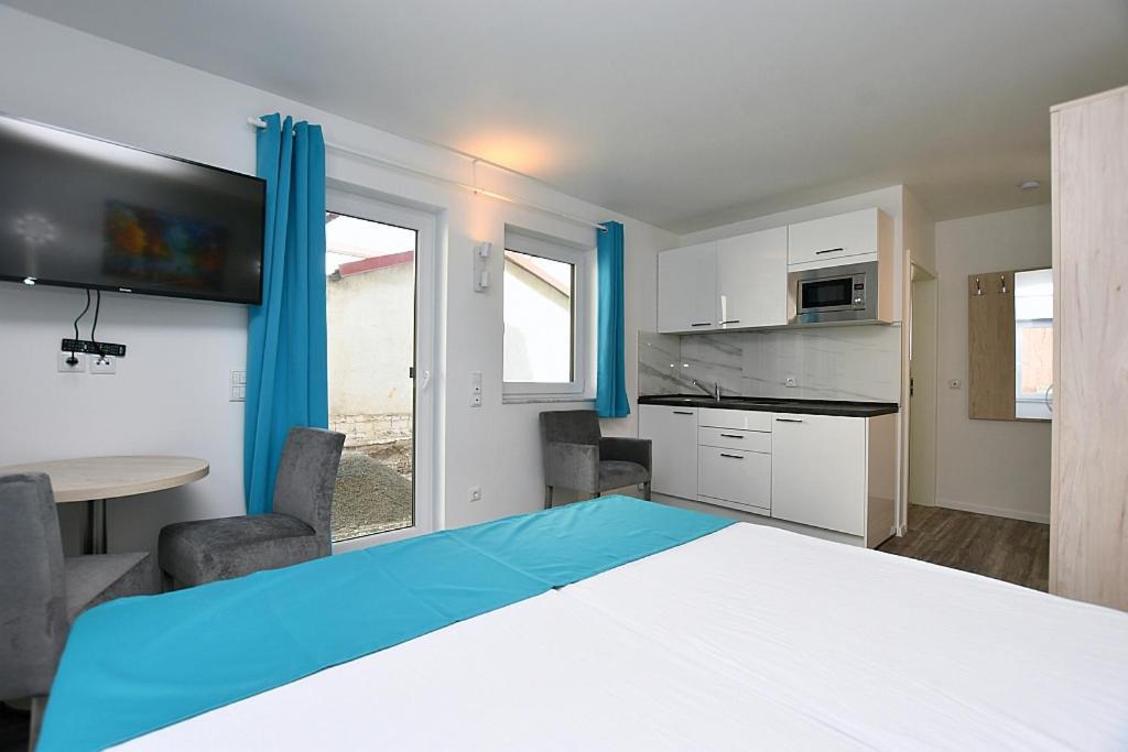 City-Hotel Zuffenhausen - Apartments Estugarda Exterior foto